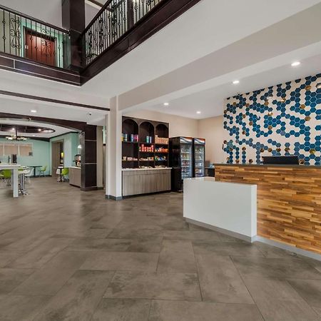 Best Western Bowie Inn & Suites Екстериор снимка